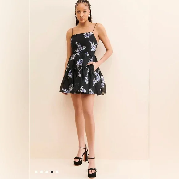 ML Monique Lhuillier Floral Metallic Mini Dress
ML Monique Lhuillier NWOT - Picture 7 of 8